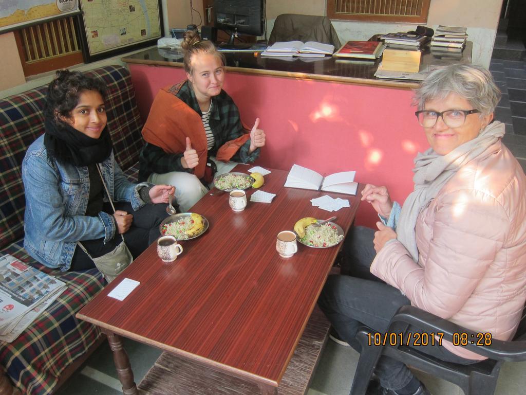 Kedar Guest House -Feel At Home Varanasi Exteriör bild