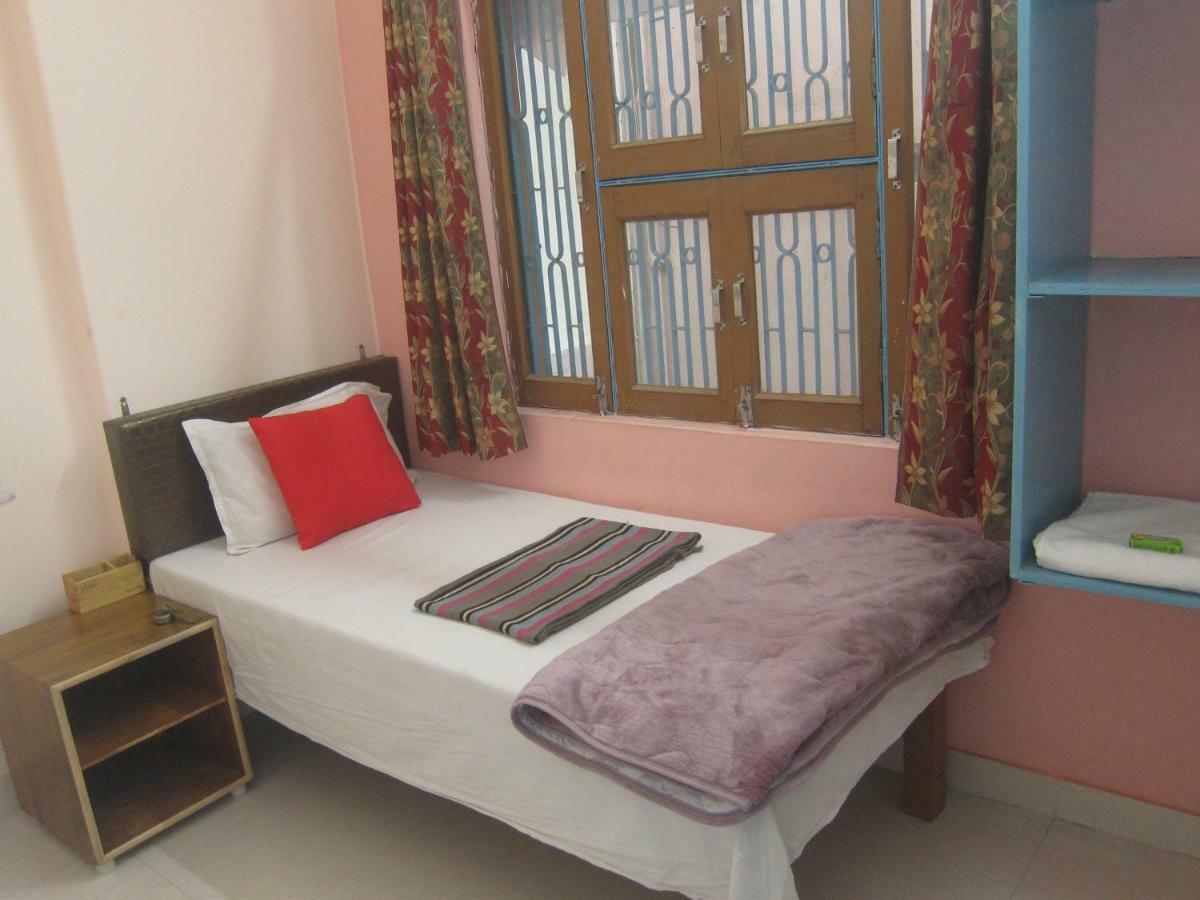 Kedar Guest House -Feel At Home Varanasi Exteriör bild
